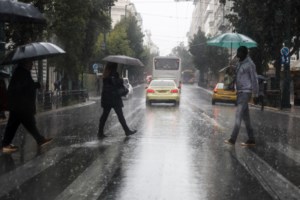 Η κακοκαιρία "σφυροκοπά" την Αττική - Διακοπές στην ηλεκτροδότηση λόγω της ισχυρής καταιγίδας - εικόνα 5