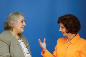 "Πουλάει τρέλα" η Σιλιάνοφσκα: Τώρα μιλά για... Μακεδόνες του Αιγαίου