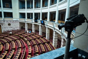 Κακλαμάνης: "Kόφτης" στο μικρόφωνο όταν παραβιάζεται ο χρόνος στη Βουλή