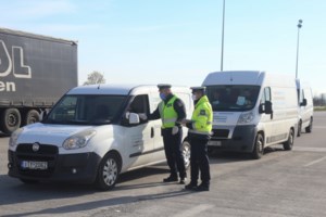 Πάσχα με άδειους δρόμους λόγω των μέτρων - Ελάχιστες οι μετακινήσεις που γίνονται - εικόνα 4