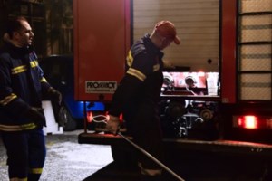 Μοσχάτο: Πυρκαγιά σε εγκαταλελειμμένο κτήριο- Μεγάλη η φλόγα, μαίνεται στον 3ο όροφο