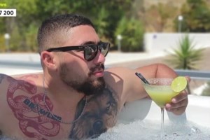 Λέσβος: Βαρύ πένθος στην κηδεία του λιμενικού - Συντετριμμένες μάνα και σύντροφος - Η τραγική σύμπτωση με τον σκύλο του - εικόνα 5