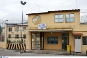 Συγκλονίζουν οι φωτογραφίες από τα νεκροταφεία της Θεσσαλονίκης - Δεκάδες ανοιχτοί τάφοι για τους νεκρούς του κορονοϊού - εικόνα 5