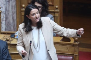 Υπαναχώρησε ο ΣΥΡΙΖΑ στην επιστολική ψήφο- Δεν ψηφίζει τελικά το νομοσχέδιο, αιχμές από Κεραμέως