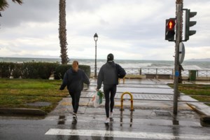 Αρναούτογλου: Υψηλές θερμοκρασίες για την εποχή Τετάρτη - Πέμπτη - Αλλαγή με χειμωνιάτικο σκηνικό από την Παρασκευή