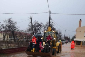 Μεγάλη προσοχή τις επόμενες ώρες: Ισχυρά και επικίνδυνα φαινόμενα έως το βράδυ στο Βόρειο και Ανατ. Αιγαίο