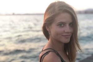 Ευτυχισμένος παππούς ο Θοδωρής Αθερίδης: Κάνει βουτιές στην πισίνα με τον δίχρονο εγγονό του - εικόνα 2