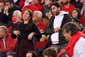 Δόμνα Μιχαηλίδου: Η πρόταση γάμου έγινε στο τέλος του καλοκαιριού στο σπίτι μας - Δεν το περίμενα [βίντεο]