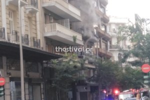 Τραγωδία στην άσφαλτο: Νεκροί οδηγοί τρακτέρ και φορτηγού μετά από σφοδρή μετωπική σύγκρουση