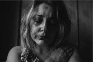 Βία κατά των γυναικών - Παρέμβαση Μαρέβας Μητσοτάκη: Να φοβίσουμε τον φόβο - εικόνα 2