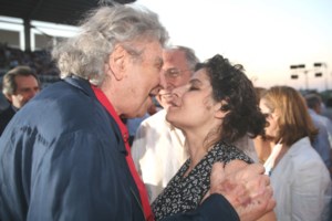 Το Εθνικό Θέατρο αποχαιρετά τον Μίκη Θεοδωράκη - Οι παραστάσεις που "χάρισε" τη μουσική του