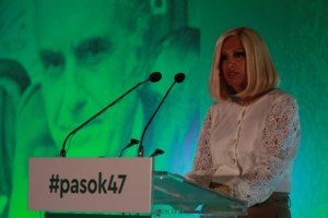 ΚΙΝΑΛ: Επισπεύδεται η εκλογή προέδρου - Η Γεννηματά ρίχνει το γάντι σε Ανδρουλάκη και Λοβέρδο