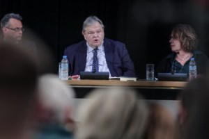 Τα όπλα του Αλέξη Τσίπρα στη μάχη της Βουλής με τον Κυριάκο Μητσοτάκη για τις υποκλοπές - Οξύνεται η πόλωση - εικόνα 2