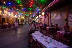 Θεσσαλονίκη: Τουλάχιστον 30 κρούσματα σε γηροκομείο - Είναι όλοι εμβολιασμένοι και έχουν ήπια συμπτώματα