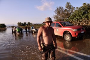 Τεράστια καταστροφή στο οδικό δίκτυο του θεσσαλικού κάμπου: Κομμένο το επαρχιακό δίκτυο - Πώς διεξάγεται η κυκλοφορία - εικόνα 5