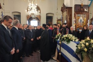 Η Κρήτη αποχαιρέτησε τον Μανούσο Βολουδάκη - Συγκινημένος ο Μητσοτάκης, με Καζαντζάκη το αντίο του [εικόνες] - εικόνα 4