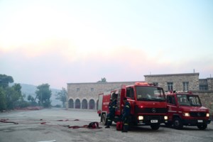 Προειδοποίηση Μαρουσάκη για την φωτιά στην Αττική: Ριπές ανέμου 6 έως 8 μποφόρ δυσκολεύουν τις προσπάθειες κατάσβεσης