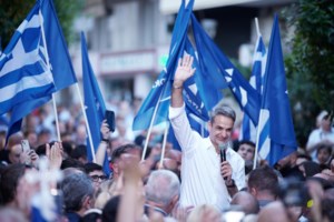 Στο Επικρατείας του ΝΙΚΗ ο πρ. αντιπρόεδρος του Αρείου Πάγου Γεώργιος Αποστολάκης- Εχω στ΄αυτιά μου τον Αγιο Παΐσιο