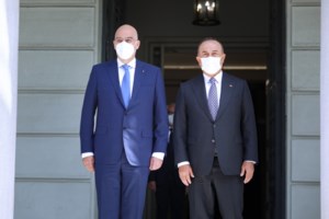 Πόλεμος στην Ουκρανία: Η Ρωσία συνεχίζει την επίθεση από κάθε κατεύθυνση - Βομβαρδισμοί στο κέντρο του Κιέβου - Μάχες στα περίχωρα - εικόνα 7