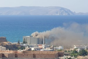 Φωτιά στα Κακουραίικα Αρκαδίας - Ισχυρές δυνάμεις της Πυροσβεστικής