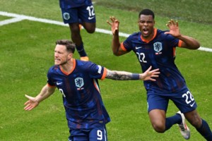 Euro 2024- Σλοβενία-Δανία: Ισοφαρίζουν οι Σλοβένοι το γκολ του "μαχητή ζωής" Έρικσεν (1-1) - εικόνα 2