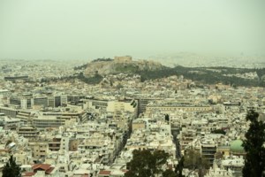 Καιρός: Ο Μάρτης φεύγει το καλοκαίρι έρχεται - Εκρηκτικό κοκτέιλ ζέστης, υγρασίας και σκόνης