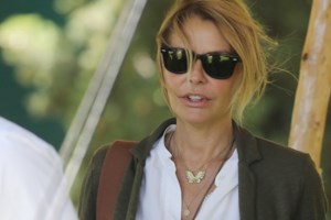 Τζένη Μπαλατσινού: Ανήρτησε την πρώτη φωτογραφία του νεογέννητου γιου της