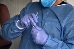 RSV: Ποιος είναι ο ιός που θερίζει αυτές τις μέρες - Πώς μεταδίδεται και πόσο επικίνδυνος είναι