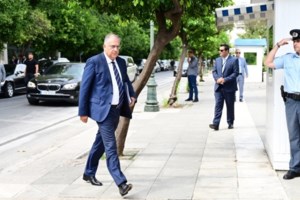 Μήνυση Καραμαλάκη κατά του απόστρατου αξιωματικού που τον κατήγγειλε για παρεμβάσεις στην υπόθεση με τον γιο Θεοδωρικάκου
