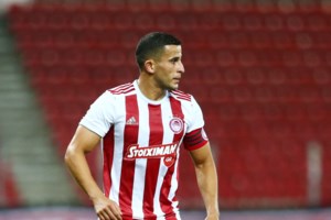 ΟΦΗ - Ολυμπιακός: Πρωτόγνωρη στιγμή - Με pasillo υποδέχτηκαν οι Κρητικοί τους πρωταθλητές Ελλάδας [Εικόνες]