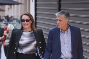 "Ποιος έχει γενέθλια σήμερα;" ρωτά η Τατιάνα Στεφανίδου - Η τούρτα και το μήνυμά της για τον Νίκο Ευαγγελάτο