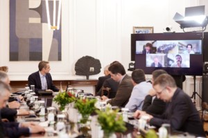 Αυτοψία Χαρδαλιά στον αγωγό του Αιγάλεω που καταλήγει στον Κηφισό: Ήταν πλήρως φραγμένος, δεν είχε καθαριστεί ποτέ [εικόνες] - εικόνα 3