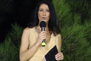 Ντέσσυ Κουβελογιάννη για την "απομάκρυνση" από την τηλεόραση: Πήραν τη θέση μου κοπέλες που… "το πήγαιναν το γράμμα" - εικόνα 2