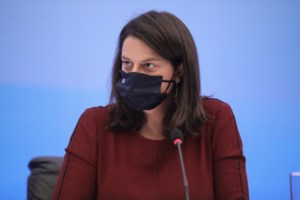 Συγκλονίζει ο Πλακιωτάκης: Με τη βοήθεια του Θεού και των γιατρών μου, βρίσκομαι πλέον στο σπίτι μου [Βίντεο]