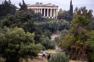 Μητσοτάκης και Φον ντερ Λάιεν στην Αρχαία Αγορά για τα 31 δις από το Ταμείο Ανάκαμψης