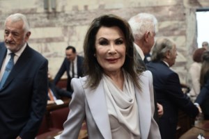 Τατσόπουλος κατά Μπογδάνου:  Δεν πρόκειται να πεινάσεις ποτέ, σε περιμένει το Δελφινάριο