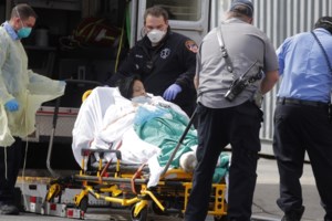 Οι ειδικοί συμφωνούν: Υπεύθυνος για τη μετάφορά του κορονοϊού από τα ζώα ο άνθρωπος - εικόνα 3