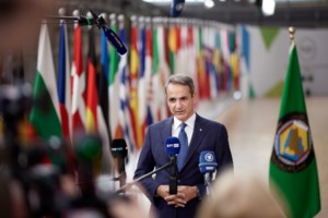 Αλβανία: Επιασαν για διαφθορά τον πρώην πρόεδρο, Ιλίρ Μέτα - Η στιγμή της σύλληψης [βίντεο]