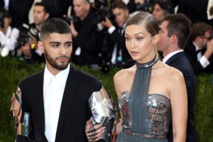 Baby boom: Γέννησε η Τζίτζι Χαντίντ - Oι πρώτες φωτογραφίες της κόρης της - εικόνα 5