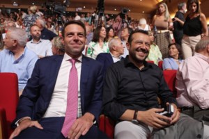 Debate με τον Στέφανο Κασσελάκη ζήτησε η Έφη Αχτσιόγλου - εικόνα 2