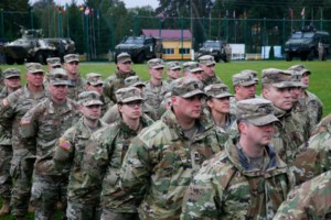 Θρίλερ στη Νότια Σινική Θάλασσα: Τουλάχιστον 11 τραυματίες από σύγκρουση αμερικανικού υποβρυχίου με άγνωστο αντικείμενο