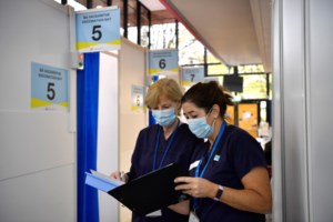 Μετάλλαξη Όμικρον: Παγκόσμιος συναγερμός - Κρούσματα σε τουλάχιστον 18 χώρες - Έκτακτα μέτρα στο 1/3 του πλανήτη [Λίστα]