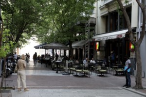 Κλειστά θα παραμείνουν μέχρι τέλος Ιουλίου ΚΑΠΗ, ντισκοτέκ και χαρτοπαικτικές λέσχες