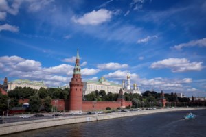 Ουκρανία: Νέες απειλές της Μόσχας - "Θα χτυπήσουμε το Κίεβο αν συνεχιστούν οι επιθέσεις σε ρωσικό έδαφος"