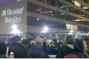 Σοκ στη Νορβηγία: Διασώστες ανέσυραν ένα ακόμη πτώμα, δυο νεκροί και 8 οι αγνοούμενοι