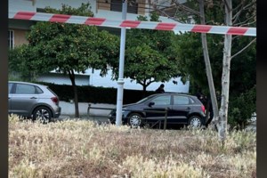 Τροχαίο στο Χαλάνδρι: Φρουρούμενος νοσηλεύεται ο οδηγός που παρέσυρε 3 πεζούς σε στάση λεωφορείου - Με τραύμα στο λαιμό