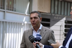 Χαρακόπουλος: Μόνη θεσμική αντίδραση η αλλαγή του εκλογικού νόμου - Είσοδος στη Βουλή με 5%