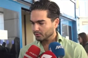 Ο Μάστορας τα βάζει με τους δημοσιογράφους: Στραγγίζουν τον χρόνο σου, γεμίζοντας τις τσέπες τους με χρήματα - Πατούν επί πτωμάτων