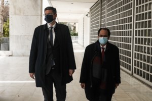 Χρηστίδης για αστυνομική βία στη Ν. Σμύρνη: Tα πιστοποιητικά πολιτικών φρονημάτων καταργήθηκαν επί ΠΑΣΟΚ - εικόνα 2