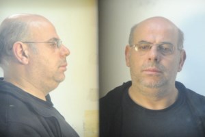 Θεσσαλονίκη: Έκλεψαν δέκα προτομές έξω από το Στρατιωτικό Μουσείο Λαχανά